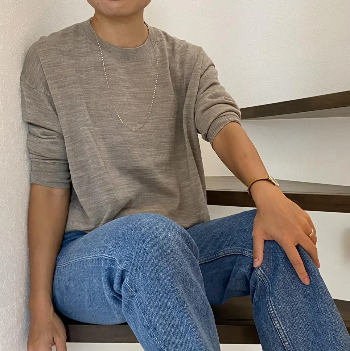 手持ちの全ボトムスに合う！　名脇役になる絶妙ベージュのシンプルニット　【Marisolスタッフの自腹買い＃117】 