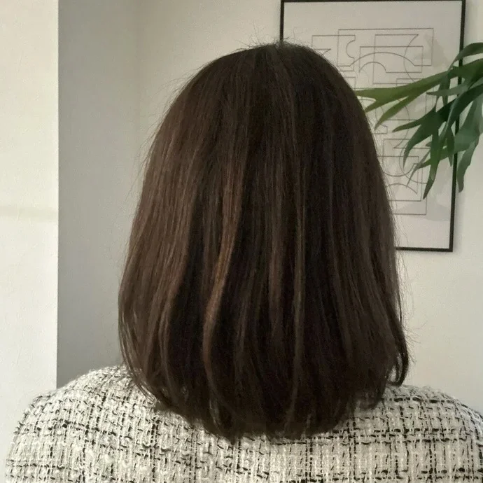 後ろから見た ミディアムヘアスタイル人気ランキング1位