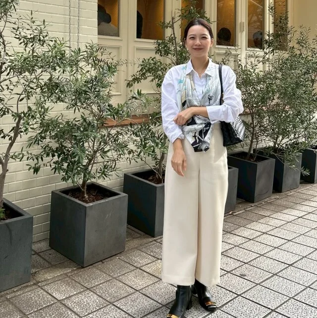 マニプリシルクスカーフ（着画）