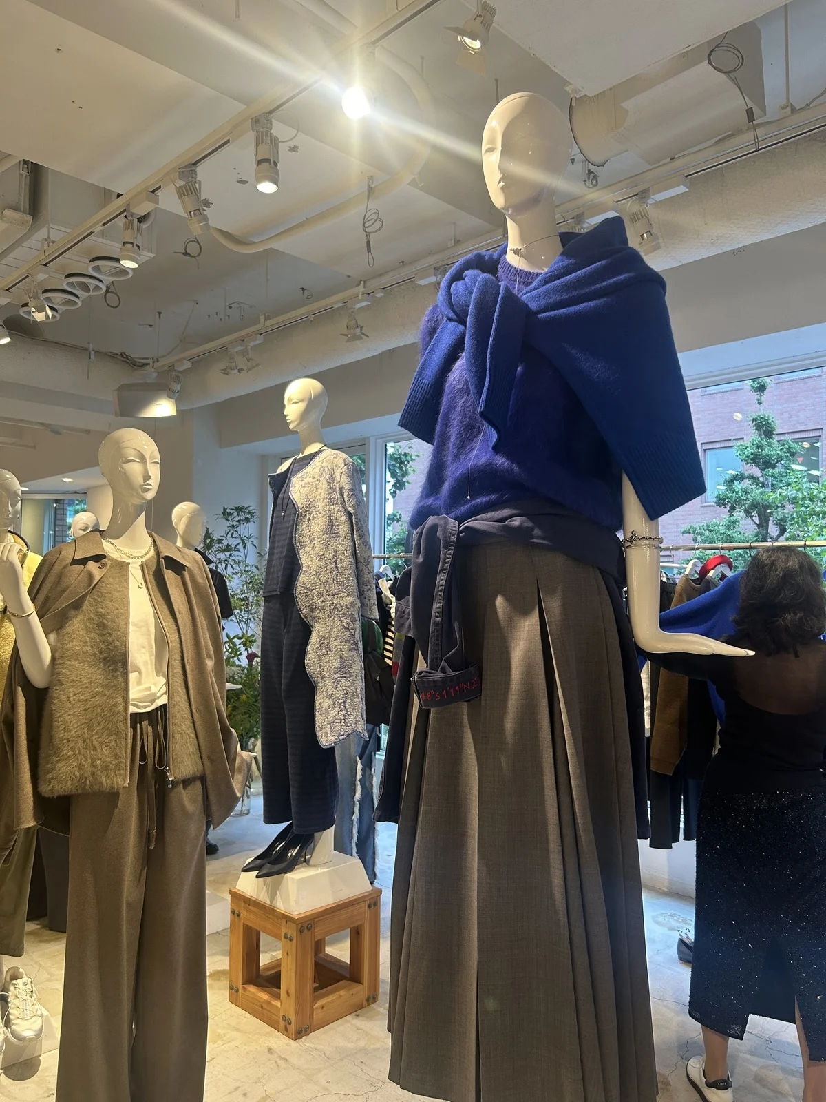 ジレ・軽アウター・華スカート…ひと足早く2025AW展示会レポートです【前編】【Marisol編集長イシダの「‘お気に入り’で毎日HAPPYに！」#26】_1_4-1