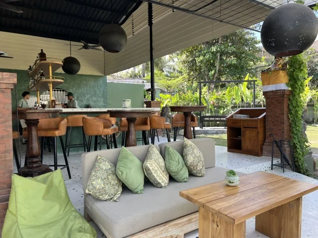 DOLAN Restaurant