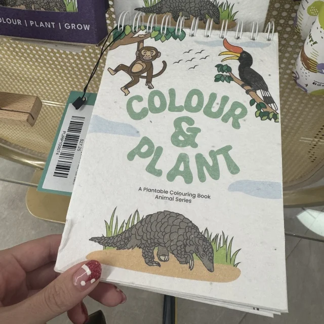 クリスマス気分を盛り上げる、紅白グリッターネイルでクリスマス会へ_1_9-1