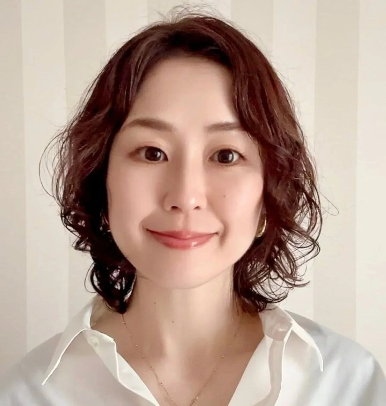 【40代人気ヘアランキング】第１位はやわらかなピンクベージュのミディアムレイヤー