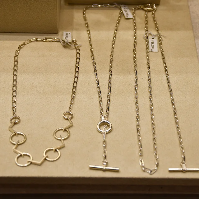 VVジュエリー、大人かわいいジュエリー、シルバージュエリー