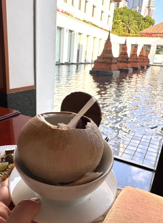 The sukhothai bangkok ホテル　スコータイ・バンコク　朝食　ビュッフェ