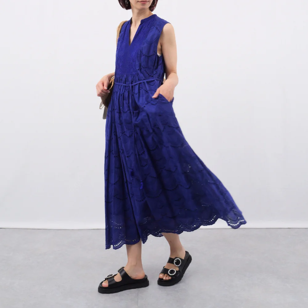 ne Quittez pas COTTON VOILE DOT HEMLA NO SLEEVE DRESS