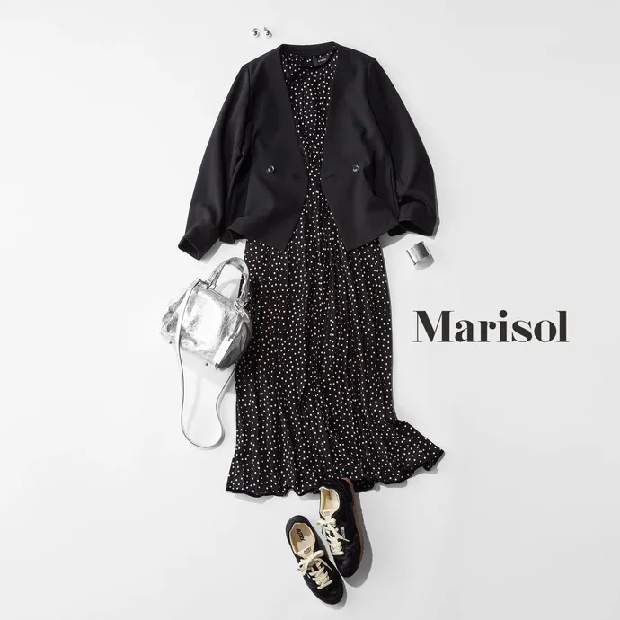 黒のコートのコーデ