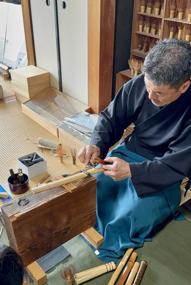 世界的抹茶ブームを支える名工、奈良・高山「谷村丹後」さん工房で茶筅作りを体験。_1_4
