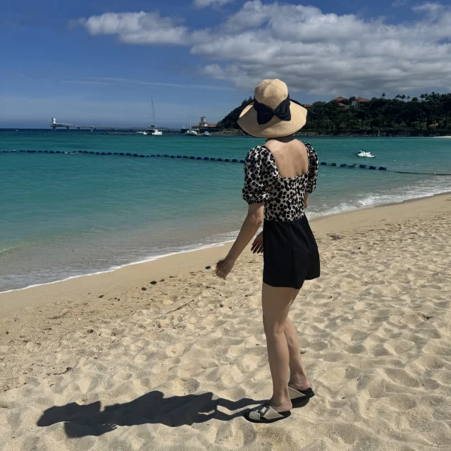 大人だからこそ、“似合う”水着がある。40代の正解はワンピース水着_1_6