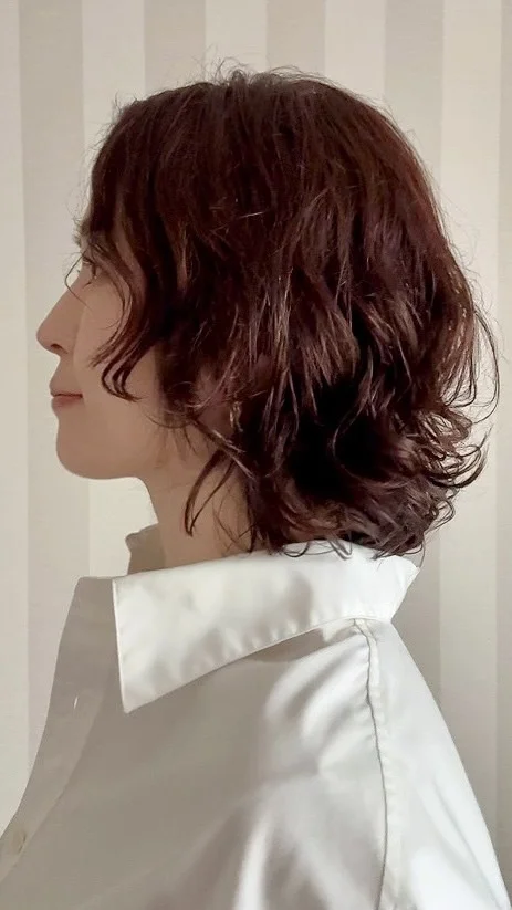 春は髪型もアップデート。重めボブからレイヤーヘアに_1_2-2