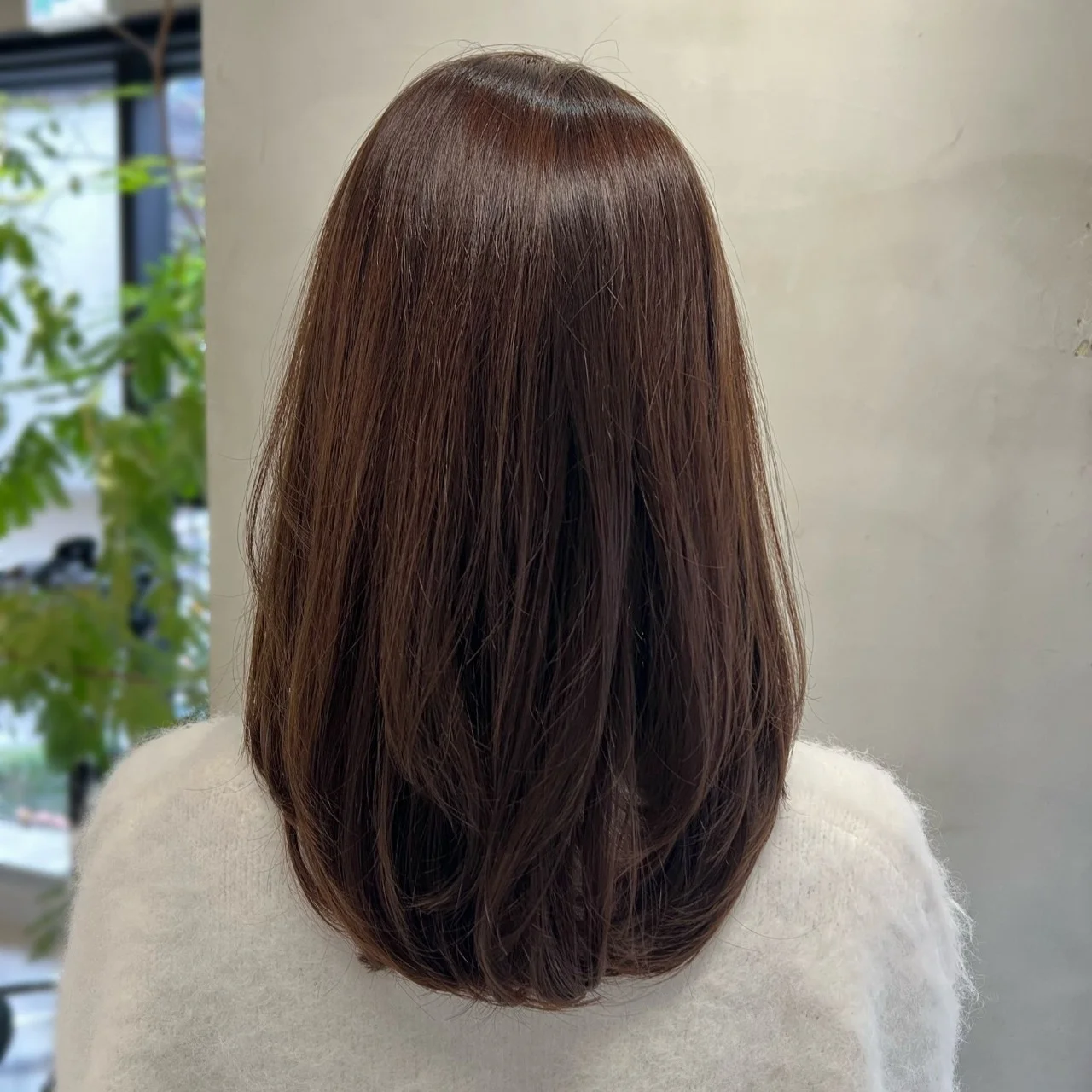 40代のロングヘア　後ろ