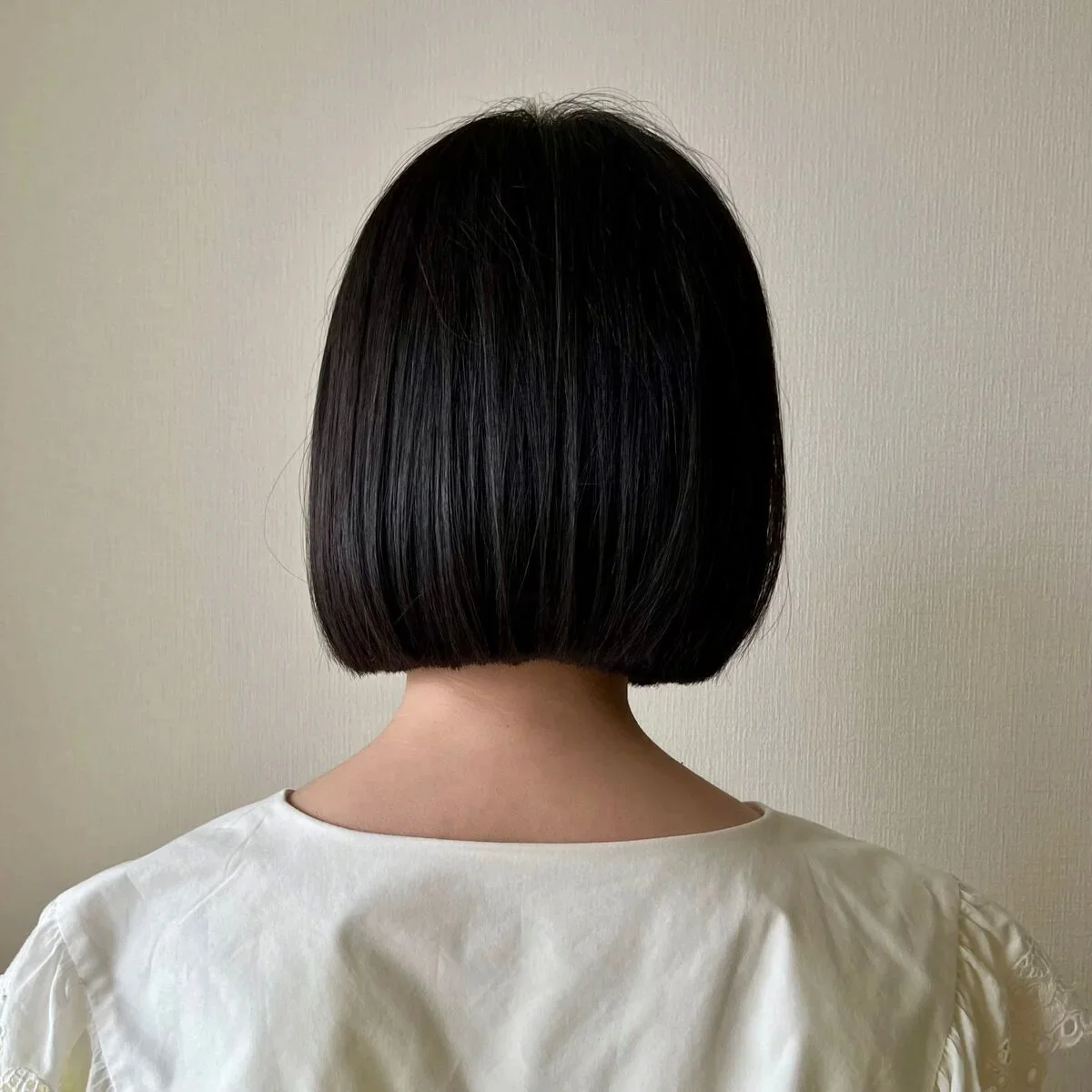 横から見た　アラフォーに合う人気ボブヘアスタイル８位