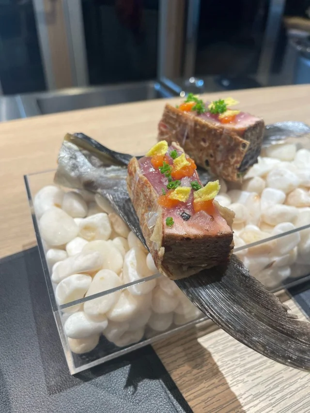 とても繊細な盛り付けが美しい