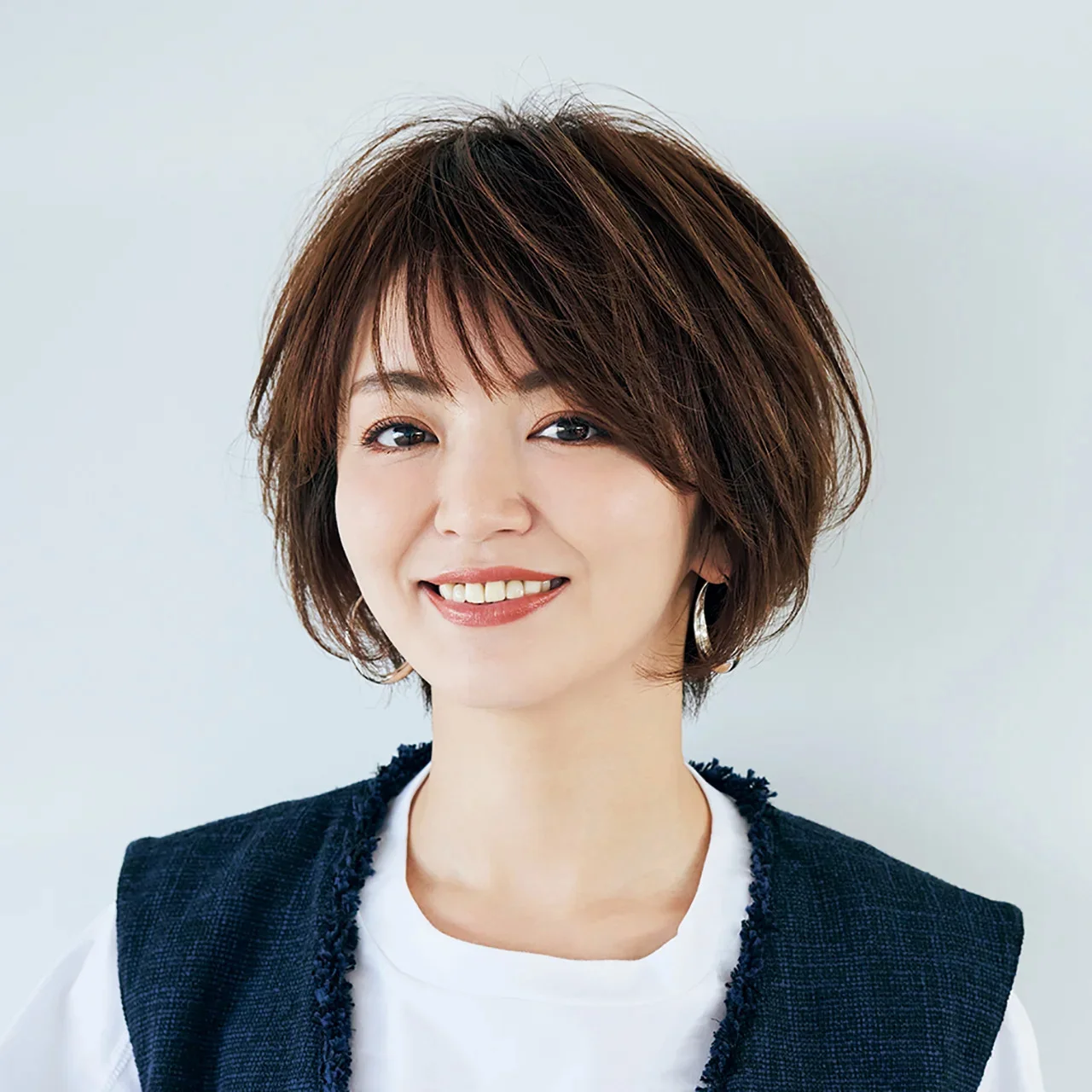 前から見た　40代人気ヘアスタイル９位