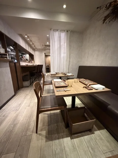 大人女子会に最適！表参道の隠れ家ミシュラン『ラチュレ』でお疲れ様会_1_2-2