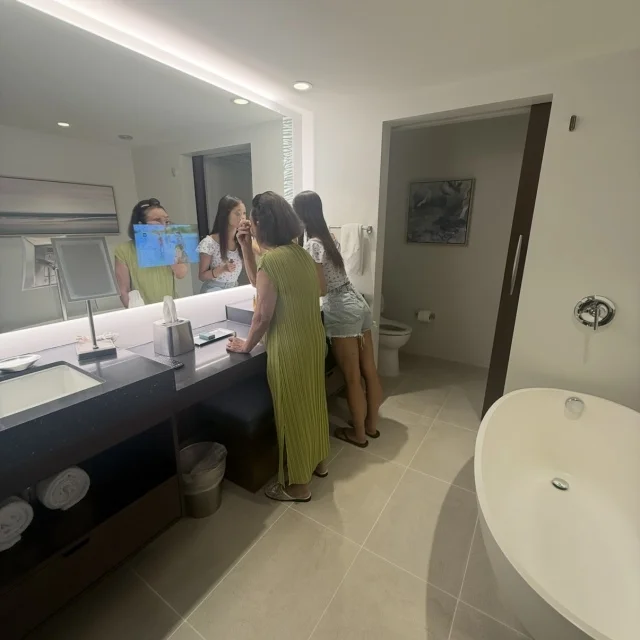 【ハワイ旅行】行きの機内から水着を仕込む⁉︎ラクしておしゃれな大人の水際コーデ_1_3