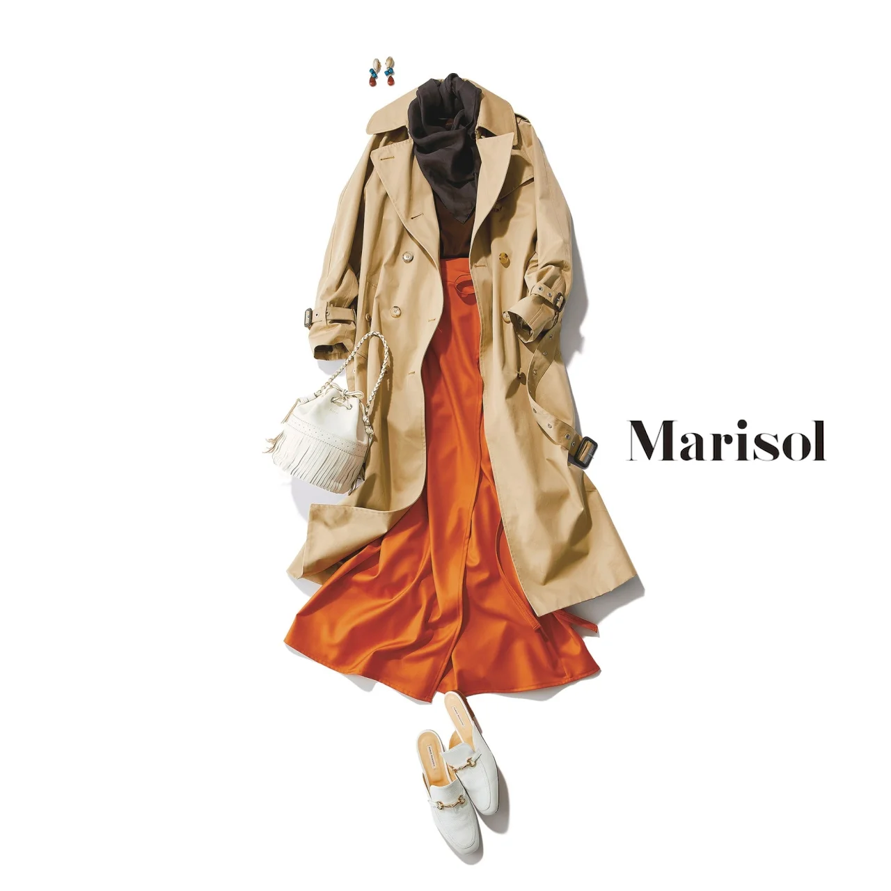 40代ファッション ベーシックトレンチ×オレンジスカートコーデ