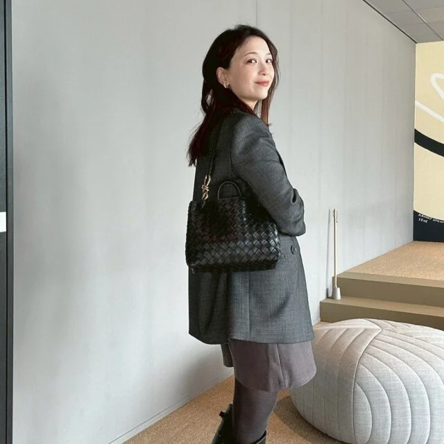 大人のミニ丈コーデ