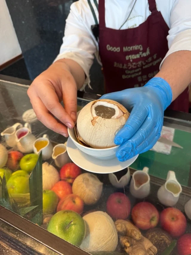 The sukhothai bangkok ホテル　スコータイ・バンコク　朝食　ビュッフェ