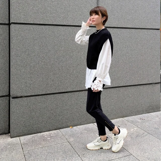 【白シャツ着回し】袖コンシャスとオーバーサイズで脱シンプル_1_4