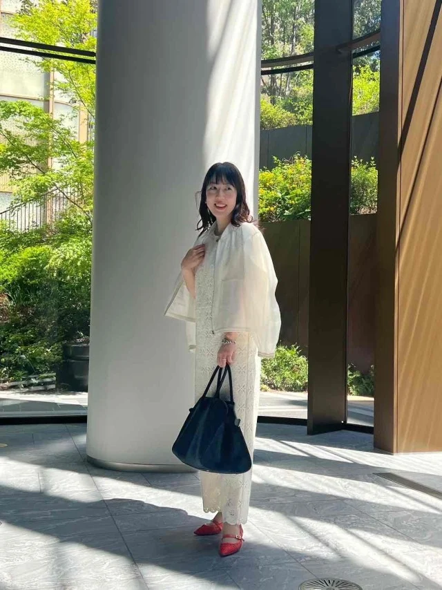 全身コーデで見るマルゴー15のサイズ感