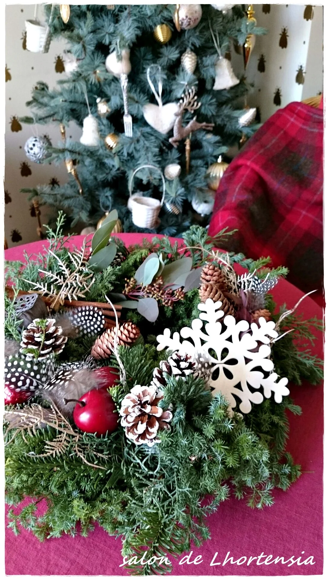 今年のクリスマスもヒバとモミの香りに包まれた手作りフレッシュリースで！_1_1