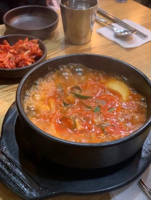 キムチチゲ　韓国料理　ソウル