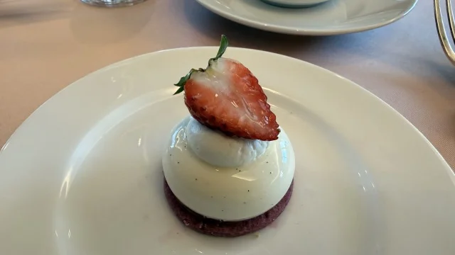 【コンラッド東京】新年からスタート！贅沢ないちご尽くしのアフタヌーンティー_1_4-2