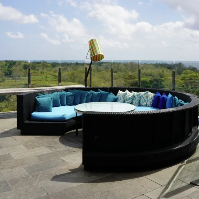 AYANA Resort Bali アヤナリゾート　UNIQUE Roof top Bar