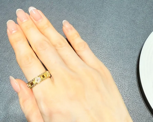 ヴァンクリ「フリヴォル」リングを選んだ理由｜試着比較と着用感_1_2-2