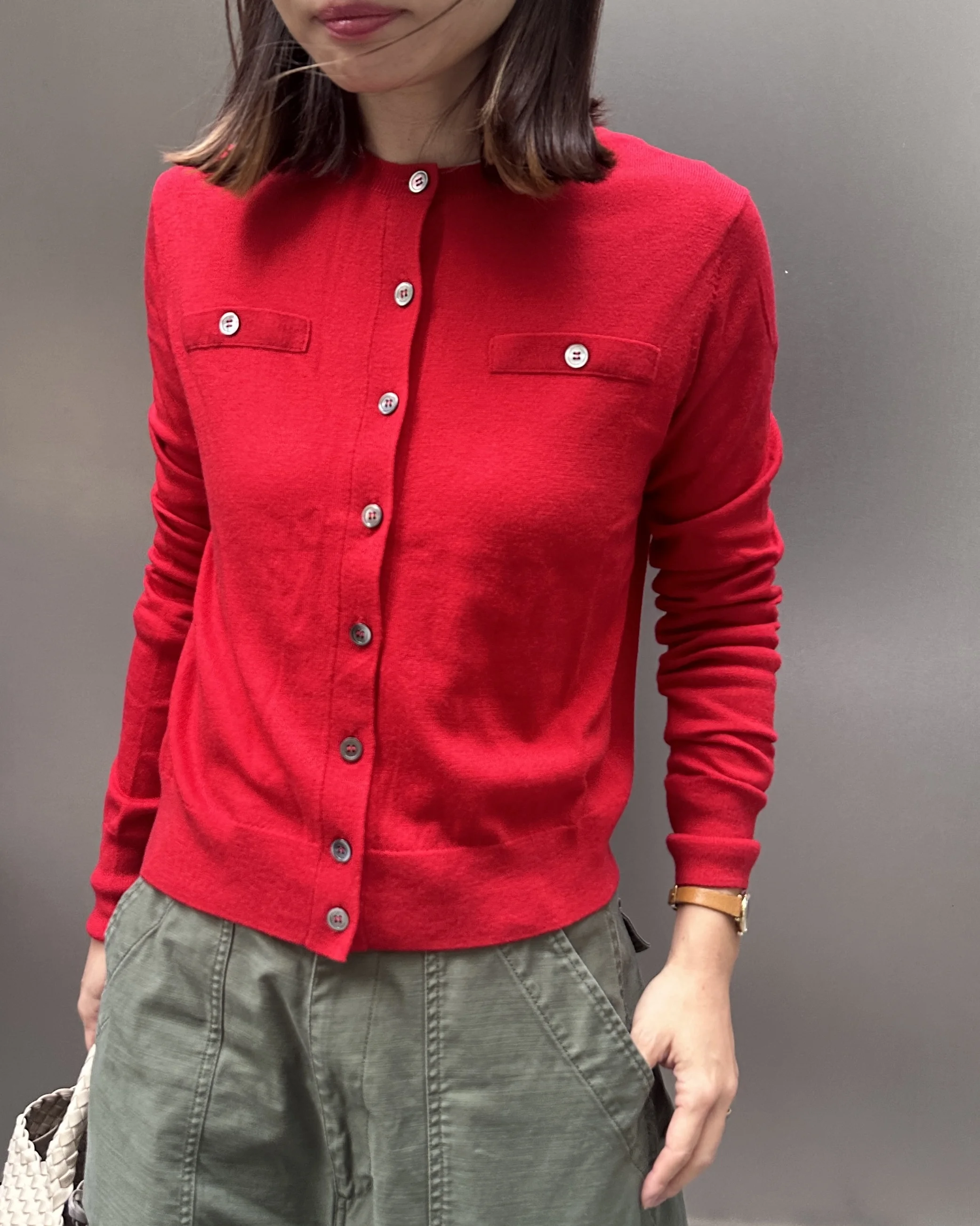 フェイクポケットつきカーディガン