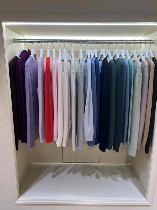 今年もカラバリ豊富なUNIQLOニット。