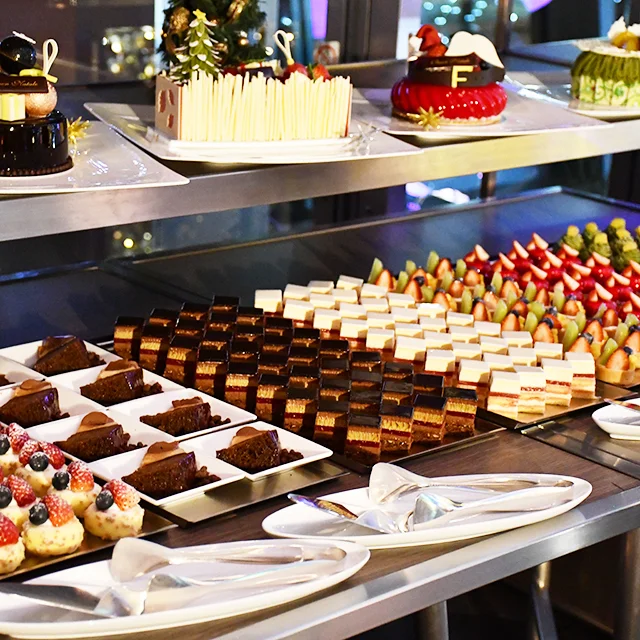 GRAND HYATT TOKYO　グランド・ハイアット 東京　2025 Christmasクリスマスケーキ＆ブレッド　六本木グルメ　ホテル女子会　ホテルスイーツ　港区グルメ　GrandHyatt