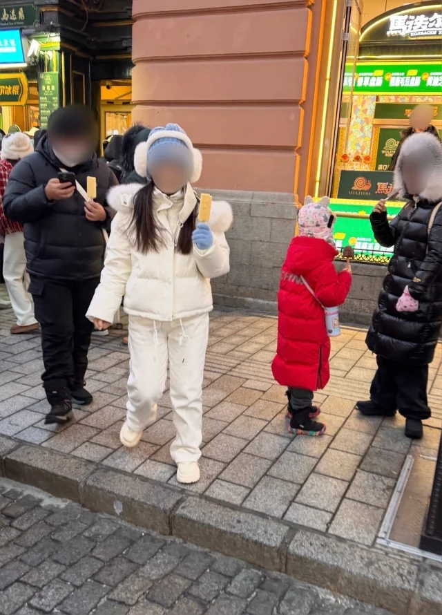 ハルビン　モデルン　馬迭爾 アイスキャンディー