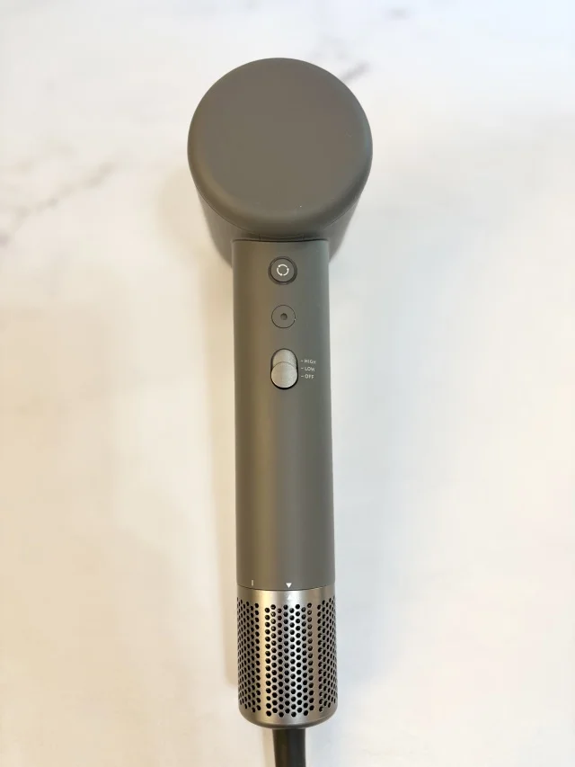 速乾もツヤも妥協しない、大人のSALONIA新作ドライヤー_1_3