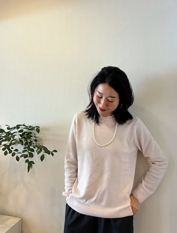 大人の冬ファッションに効くのは、【白】と【白に近いもの】_1_1-1