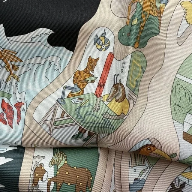 巻くだけで印象が変わる！大人のための最旬スカーフアレンジ【40代ファッション】_1_4