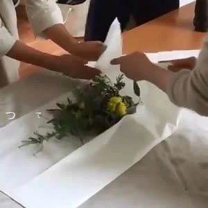 簡単でオシャレな花束の作り方