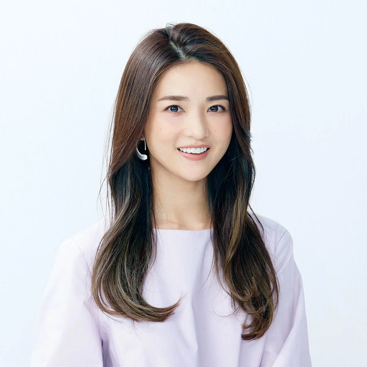 40代に似合う髪型　ロングヘアスタイル人気ランキング８位