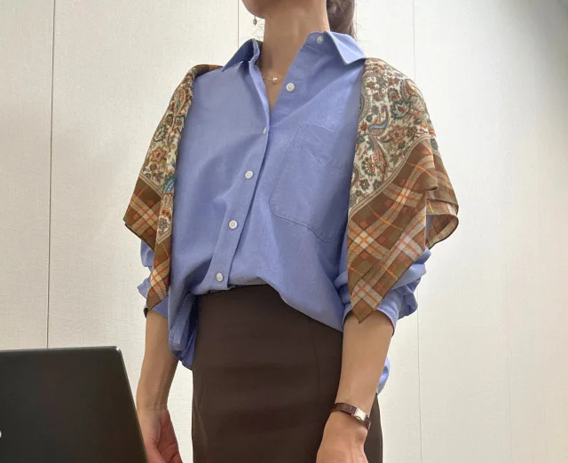 春の好印象は“オックスフォードシャツから。3,000円以下で叶う上品コーデ【ユニクロ】_1_4-1