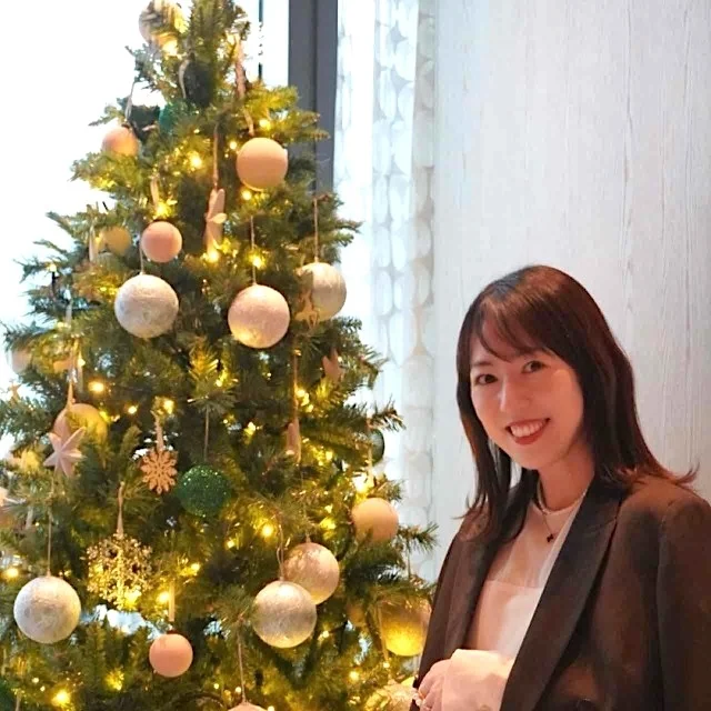 館内のクリスマスツリーと（撮影：かっきーさん）