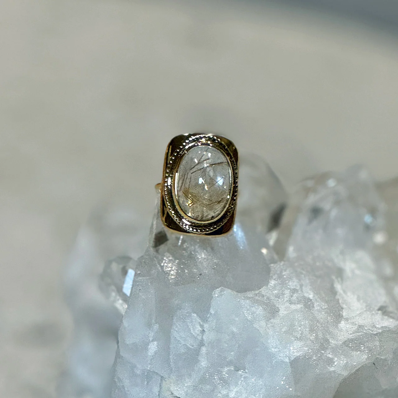 マリハのゴールドルチルリング