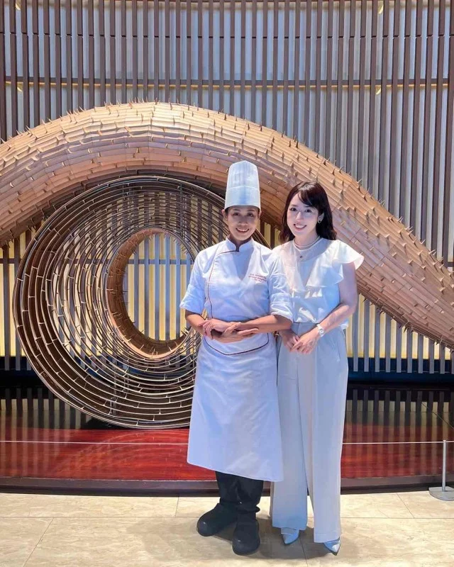 「ティプタラ」モン二パ・ルソング料理長と。