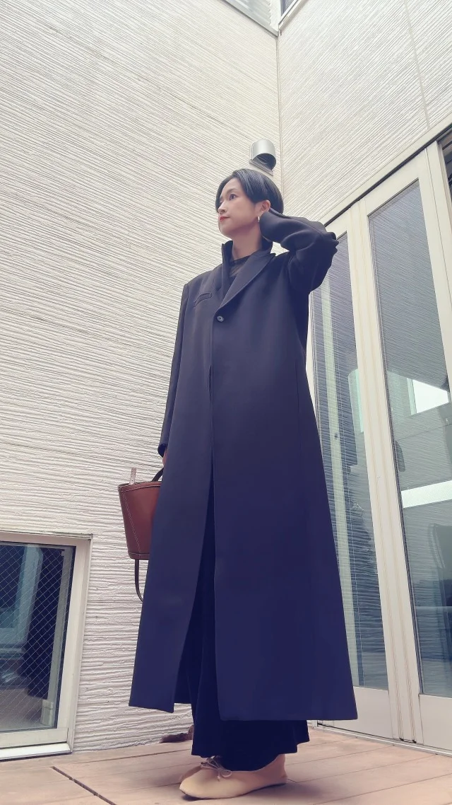 ベーシックにこだわる。ZARAで黒コートの新調。_1_4-3