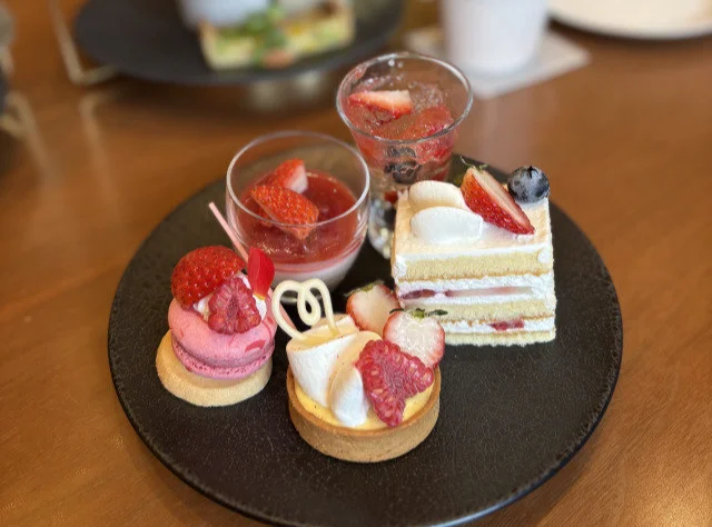 横浜ベイシェラトンで楽しむ、ストロベリーアフタヌーンティー_1_2