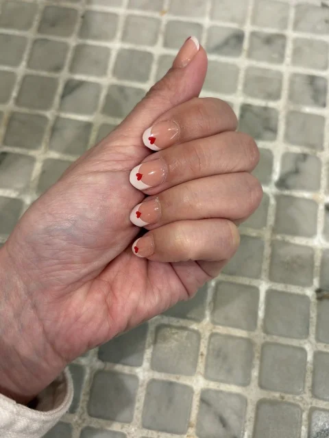 “浮かないのに華やか”春コーデの正解_1_3