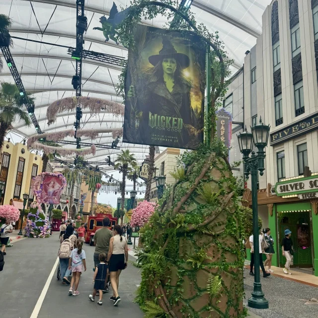クリスマスより“WICKED”で盛り上がる、ユニバーサルスタジオシンガポール！_1_1-2