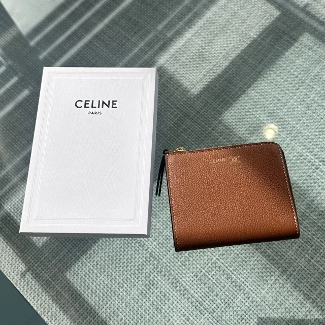  【CELINE】3/5は開運日！春の始まりに迎えた洗練バイカラーのコンパクトウォレット_1_1
