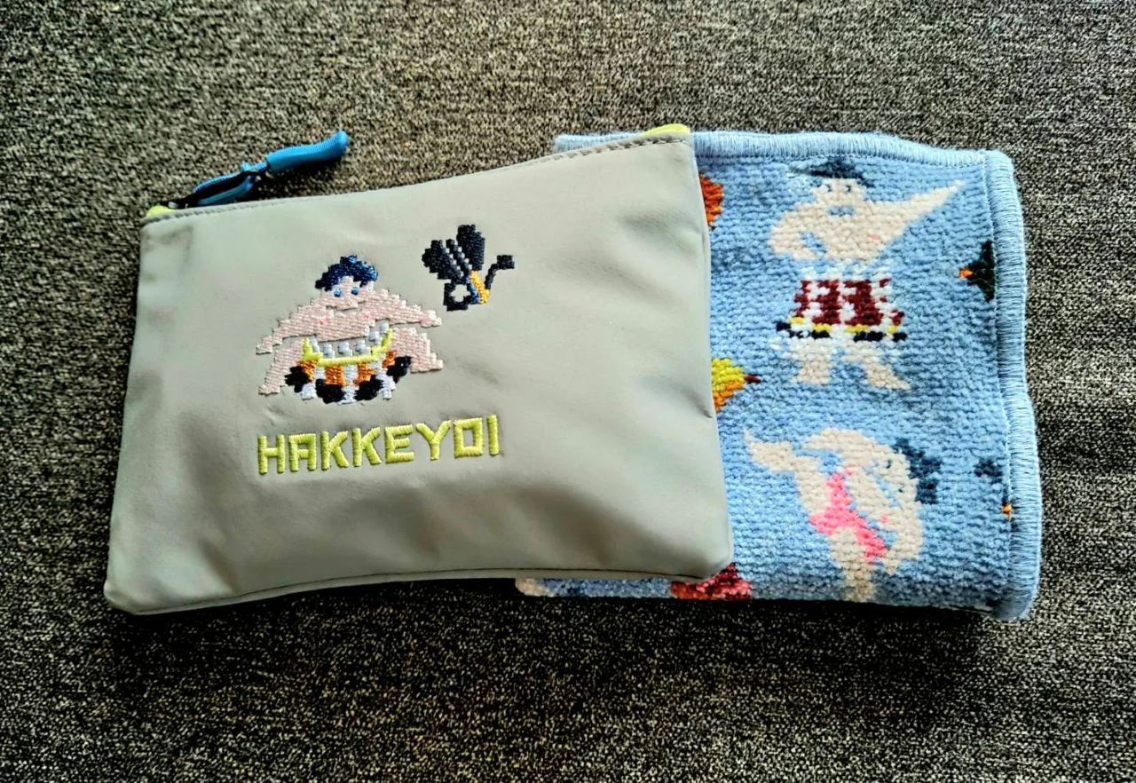 フェイラーのはっけよいシリーズのポーチとタオルハンカチ