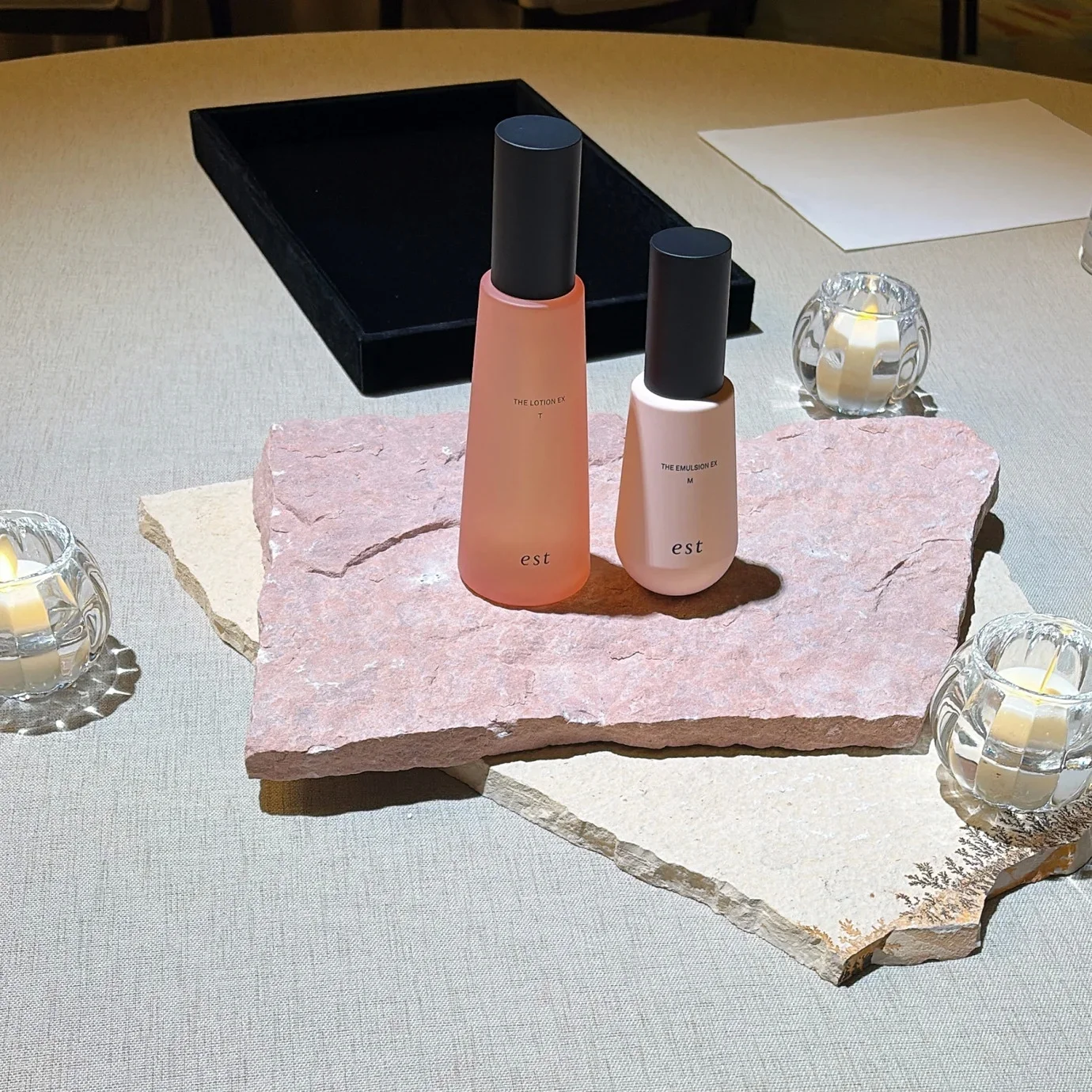 2025　ベストコスメ　下半期　化粧水　エスト　ザ ローション EX 全3種 各140mL ￥6930、レフィル 各130mL ￥6380／エスト